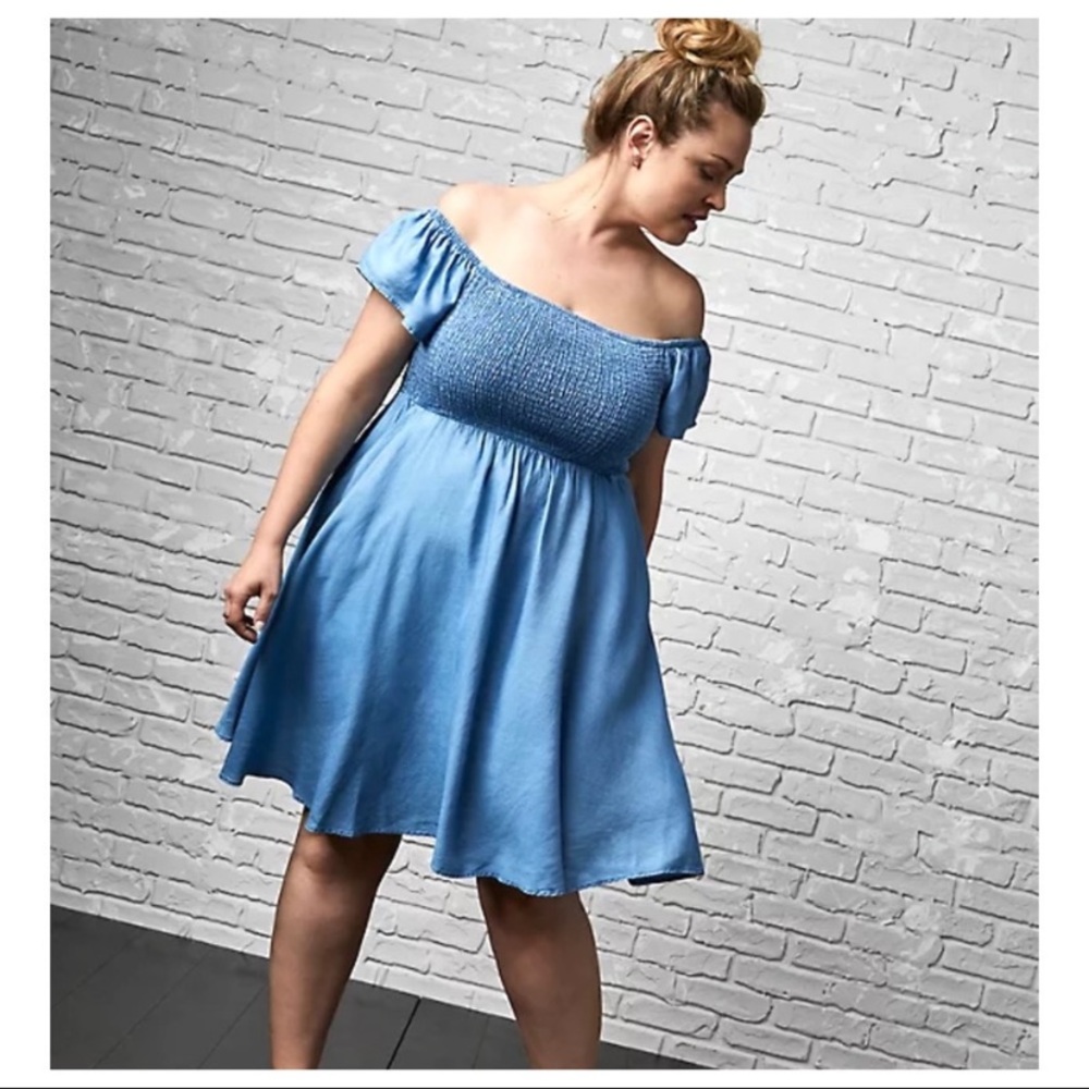 NWT Torrid Smocked Chambray Dress Size 1X 14-16